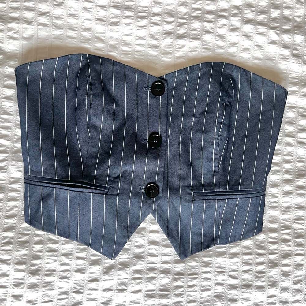 Dark gray-blue striped crop top with front buttons and heart bust shape